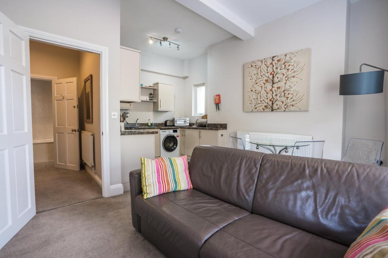 Astor House Apartment ทอร์คิ ภายนอก รูปภาพ